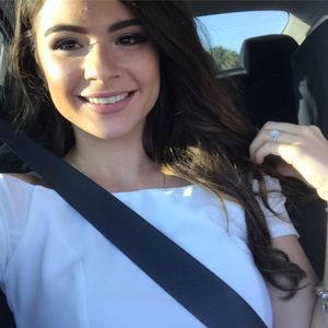 Meet your Posher, Caitline